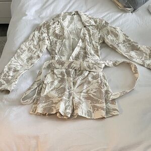 Club Monaco Beige and White Tie-Waist Printed Romper